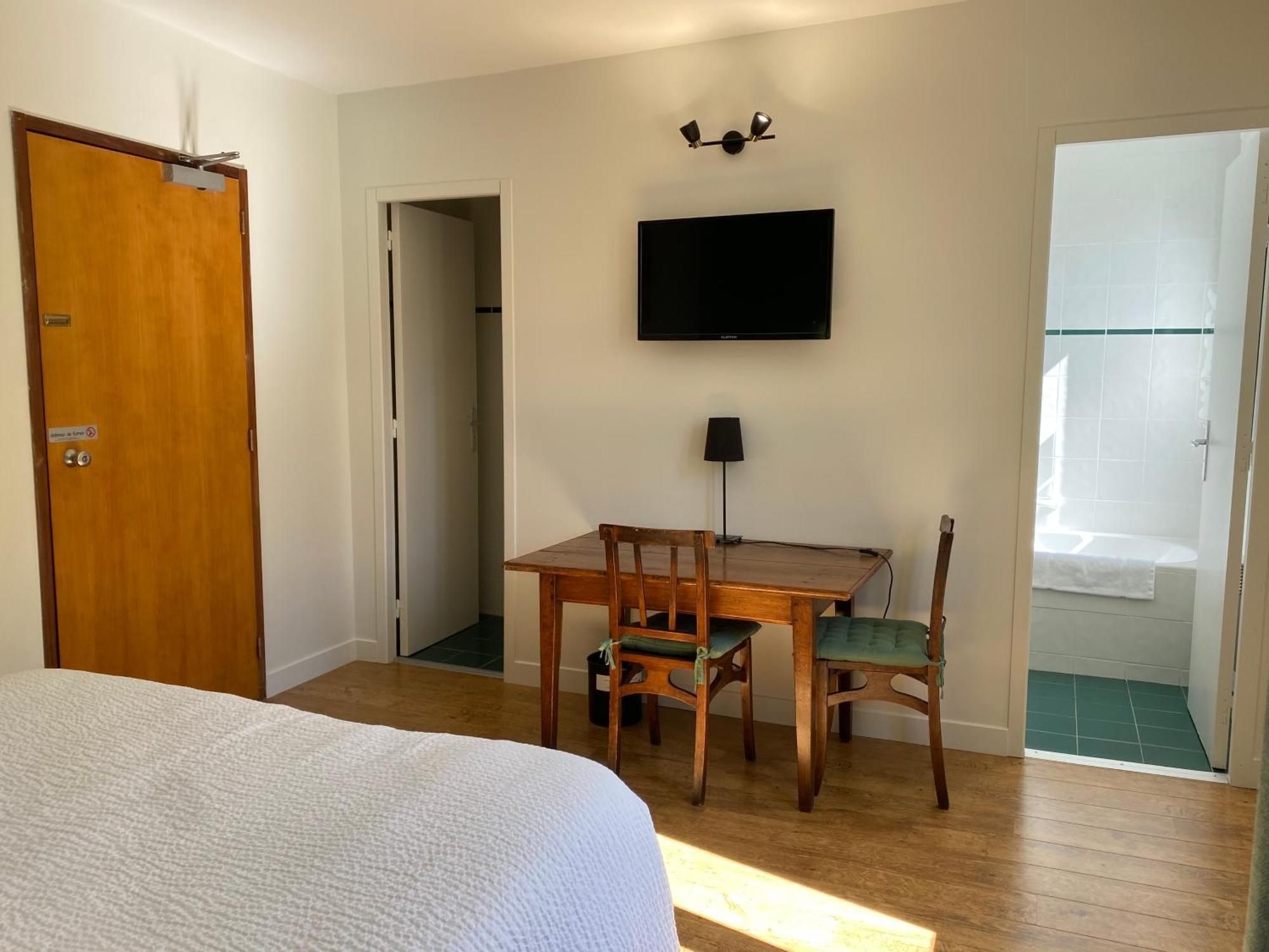 Logis Hotel Le Clos Pite Prechacq-les-Bains Экстерьер фото